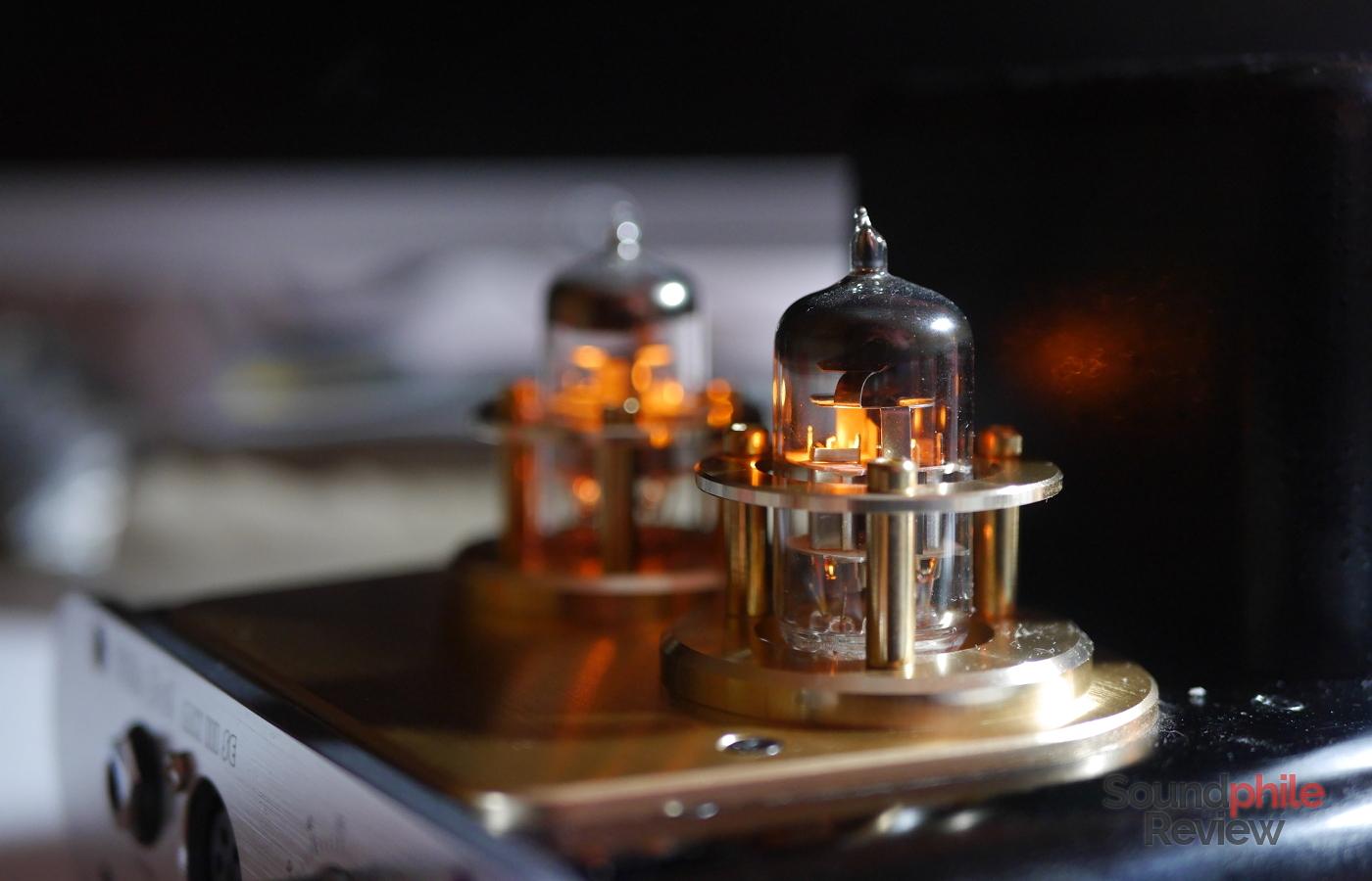 Soundphile Review's best headphones, DACs, amplifiers and DAPs