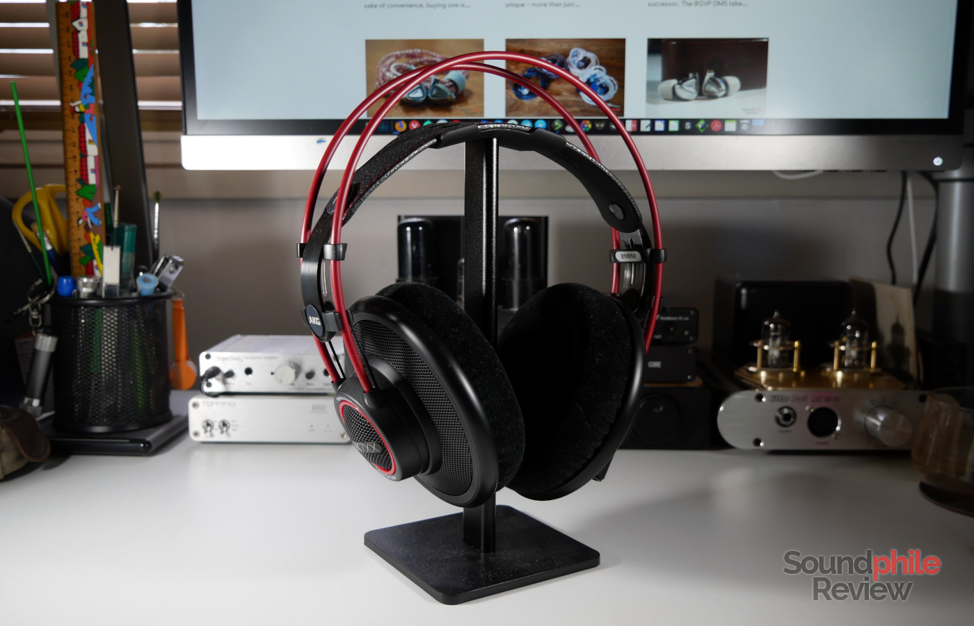 Let's Talk About Headphone Stands, And Why You Should Avoid Some! 