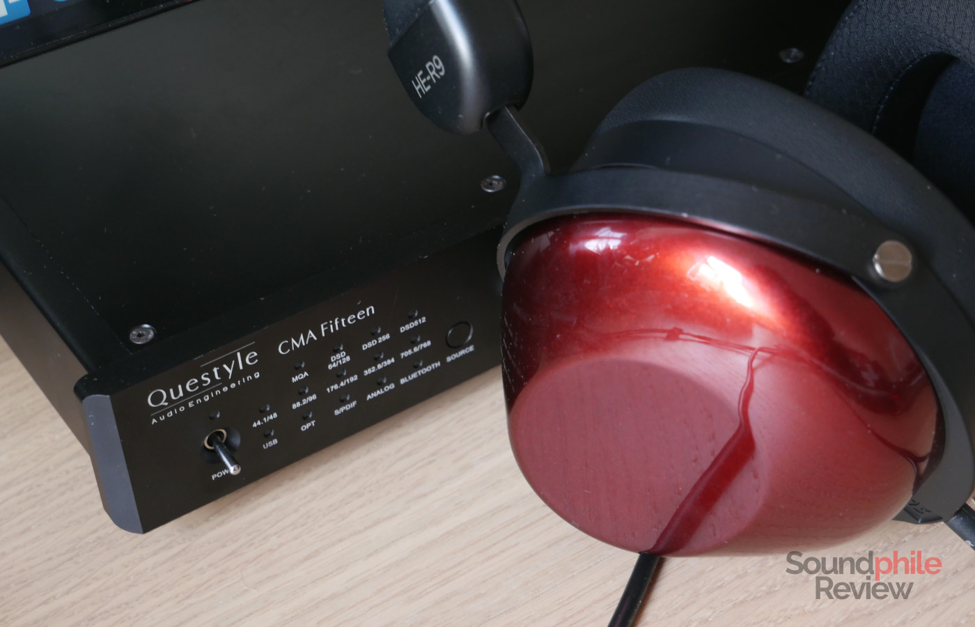 Questyle CMA Fifteen with the HiFiMAN HE-R9 