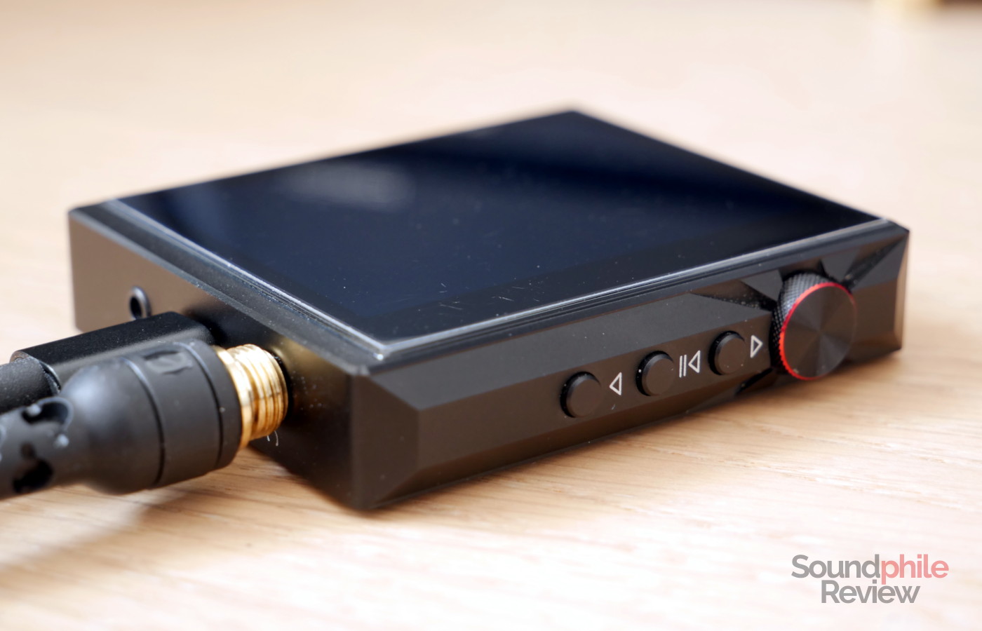 The Hidizs AP80 PRO-X is a very small DAP