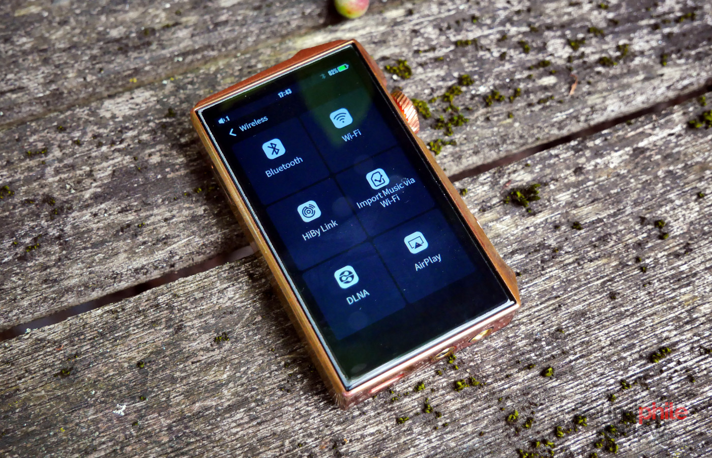 The Hidizs AP80 PRO MAX has a screen dedicated to wireless connections