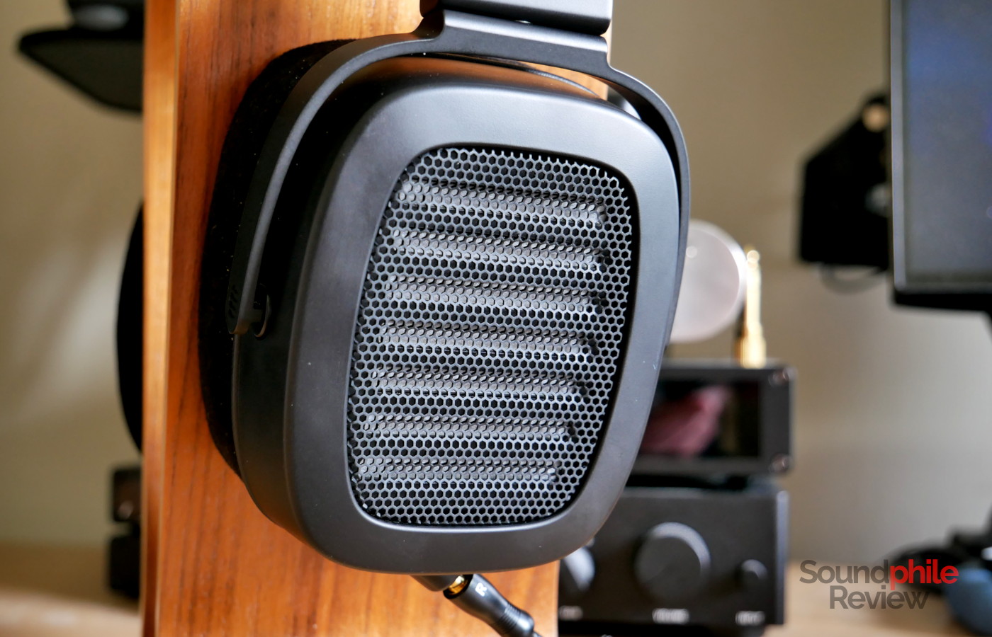 Picture of the HEDD HEDDphone Two GT which shows the distinctive AMT driver on the side of the earcup